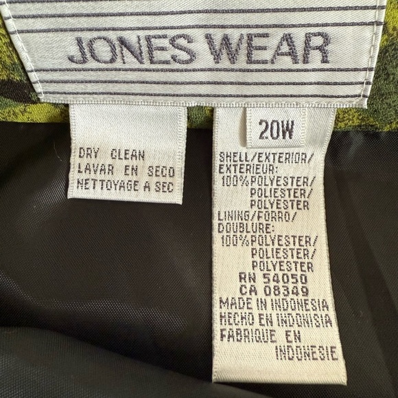 Jones Wear Green and Black Sarong Wrap Skirt - Picture 4 of 11